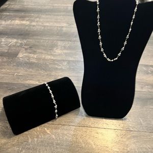 Premier Designs Necklace and Bracelet Set